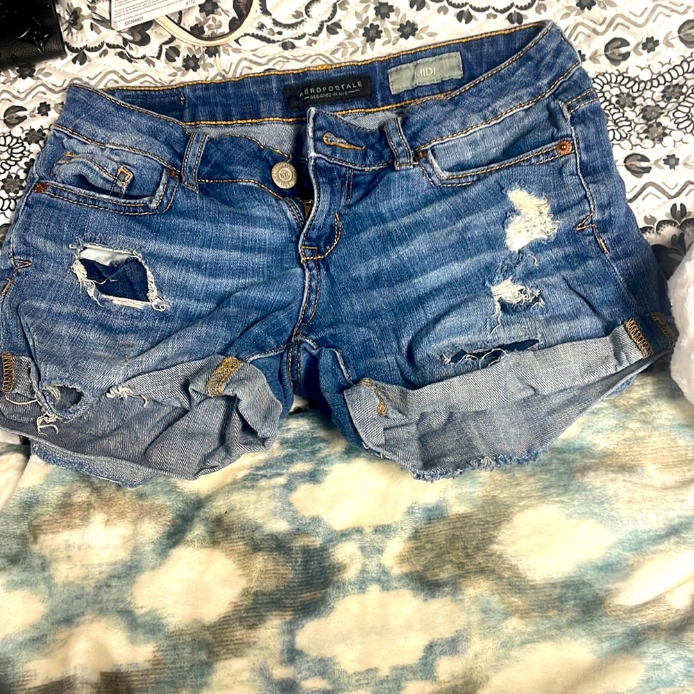 Aeropostale jean shorts, great condition!